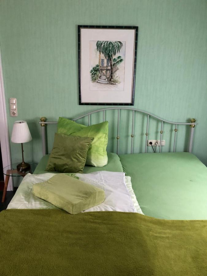 Ferienwohnung Meintzinger フリッケンハウゼン・アム・マイン エクステリア 写真